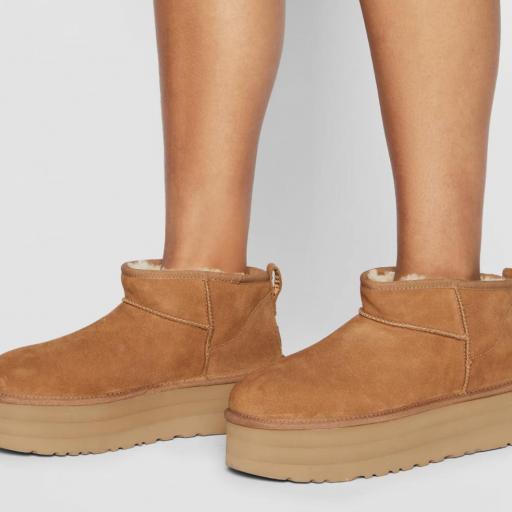 Ugg w Classic ultra mini platform 