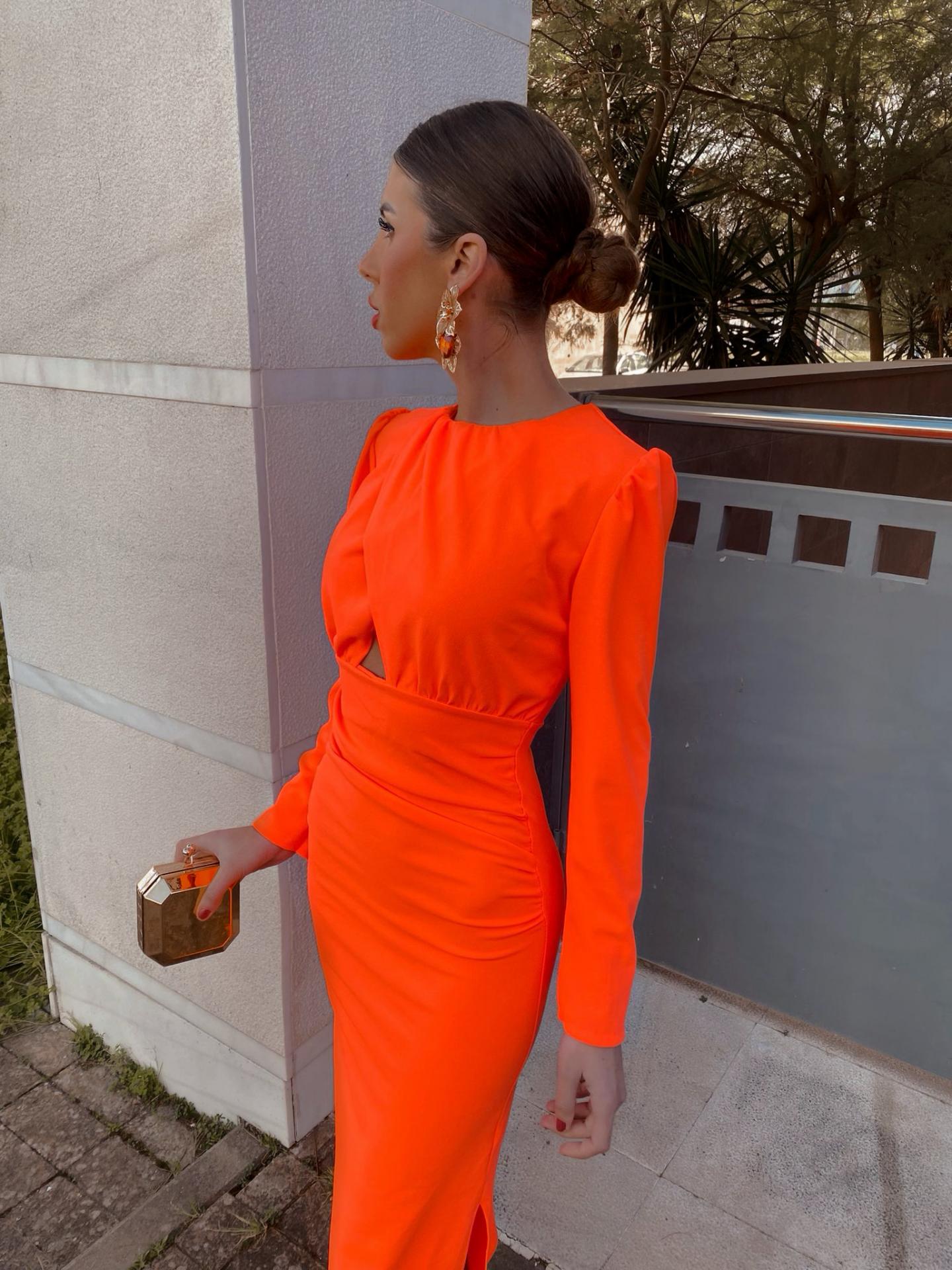 Vestidos naranjas, la tendencia arriesgada con la que parecerás