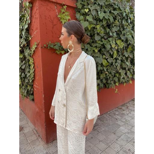Conjunto Cebrado Marfil [2]