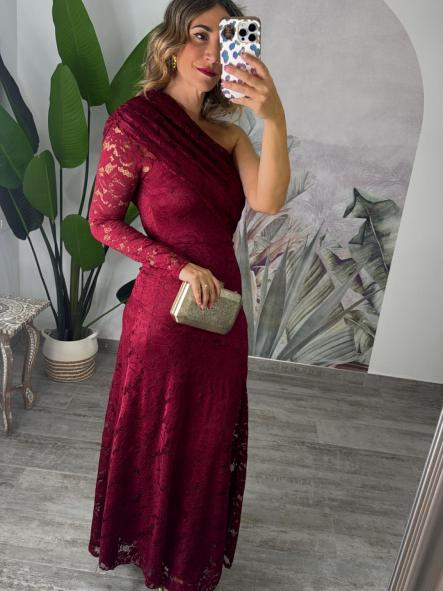 Vestido encaje burdeos