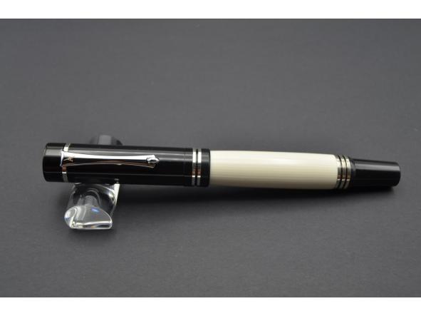 Estilográfica Egeo  marfil/negro [1]