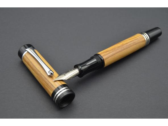Estilográfica Egeo  madera de Olivo