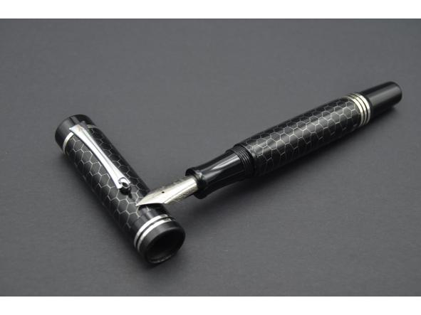 Estilográfica Egeo panal Negro