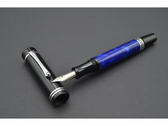 Estilográfica Egeo  azul/negro