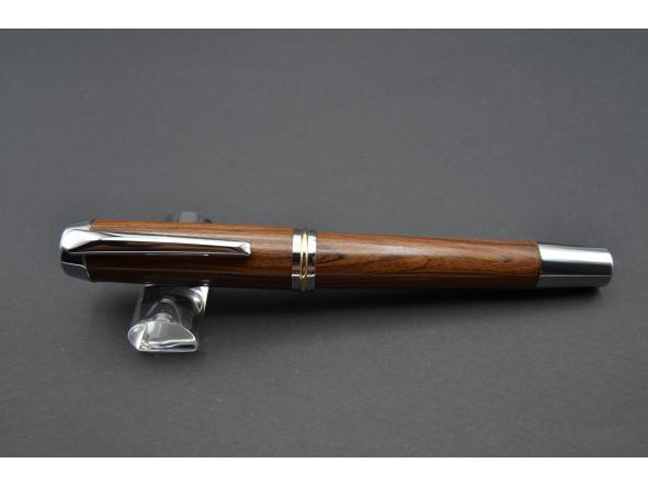 Estilográfica Pacífico Palo Santo [1]