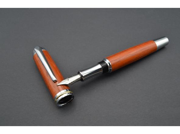 Estilográfica Pacífico Palo Rojo