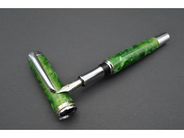 Estilográfica Pacífico crush verde