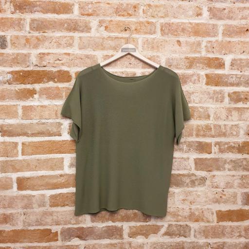 Camiseta costura oversize [5]