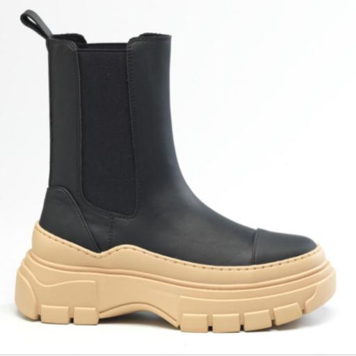 Bota track suela beige