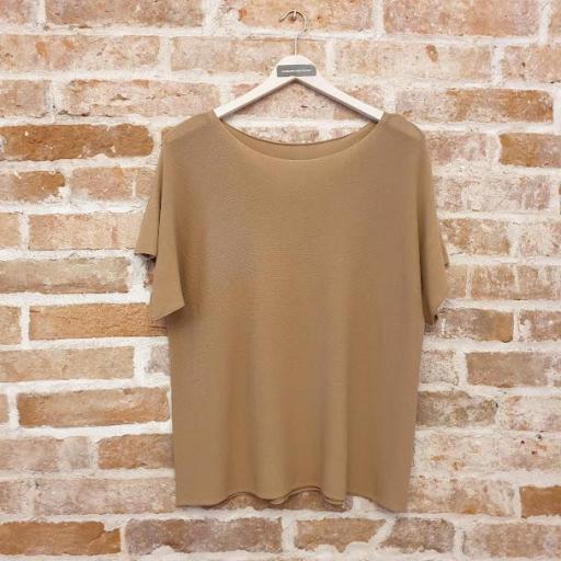 Camiseta costura oversize [6]