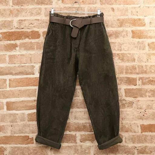 2025 invierno nueva colección guadalupe loves curling tienda online pantalón baggy pana verde.jpg [4]