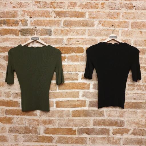 Top crop canalé [1]