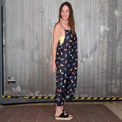 2025 verano nueva colección guadalupe loves curling tienda online mono rayos baggy modelo.jpg [1]