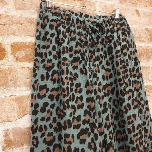 Pantalón leopardo [4]