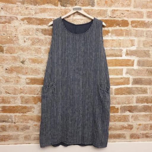Vestido de rayas [3]