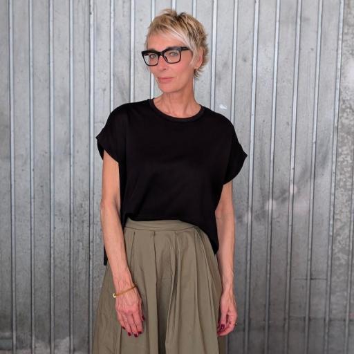 Camiseta minimalista [1]