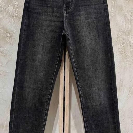 Pantalón vaquero recto