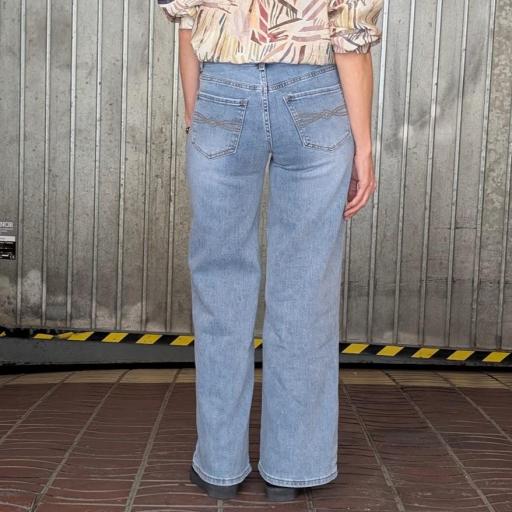 Vaquero ancho claro [1]