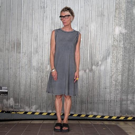 Vestido Tachuelas