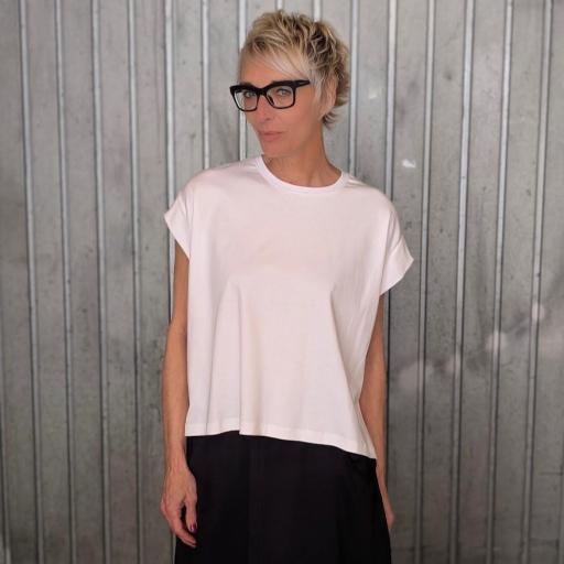 Camiseta minimalista