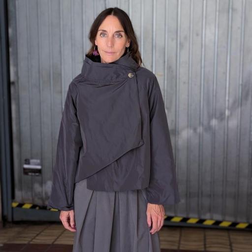 invierno 2026-nueva-coleccion-guadalupe-loves-curling-tienda-online-chaqueta-dublin-gris-1727710353.jpg