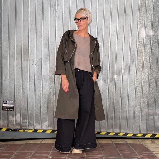 Gabardina verde con cordones [0]