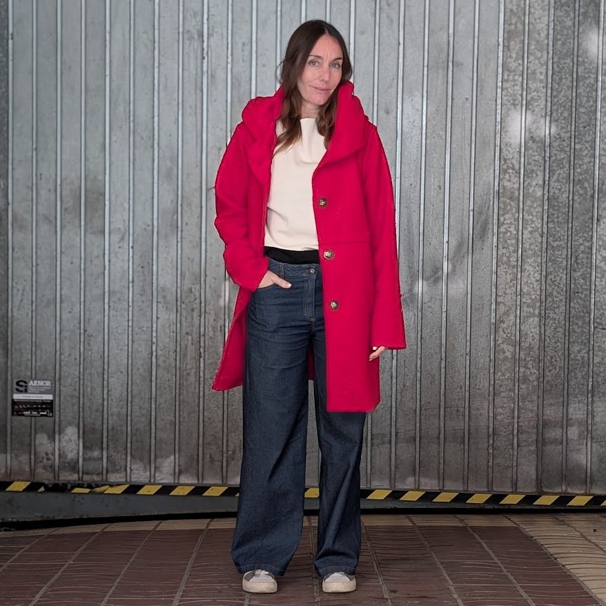 2025 primavera nueva colección guadalupe loves curling tienda online abrigo malmo capucha rojo.jpg