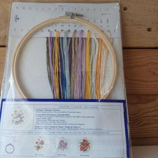 Kit Punto de Cruz Violetas [1]