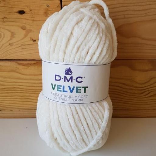 DMC VELVET CHENILLE Marfil 004 [1]