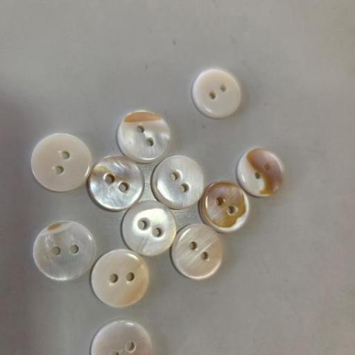 Botón bebé nacar 11mm [0]