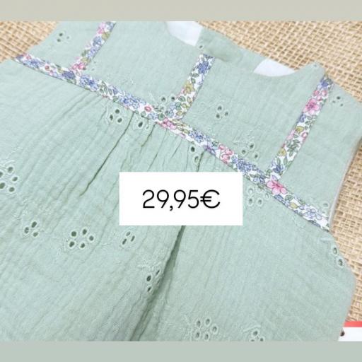 Pelele calado verde  [1]