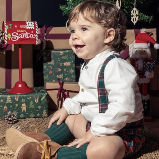 Conjunto 2 Piezas Niño – Estilo Clásico con Aire Navideño [1]