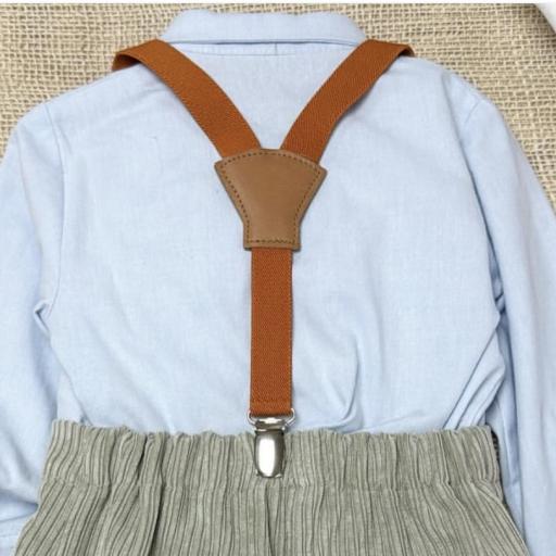 "Conjunto bebé niño 3 piezas – Camisa azul con tirantes y pantalón corto" [1]