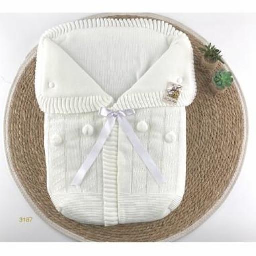 Saco de capazo en lana para bebé pompones lazo colores  [3]
