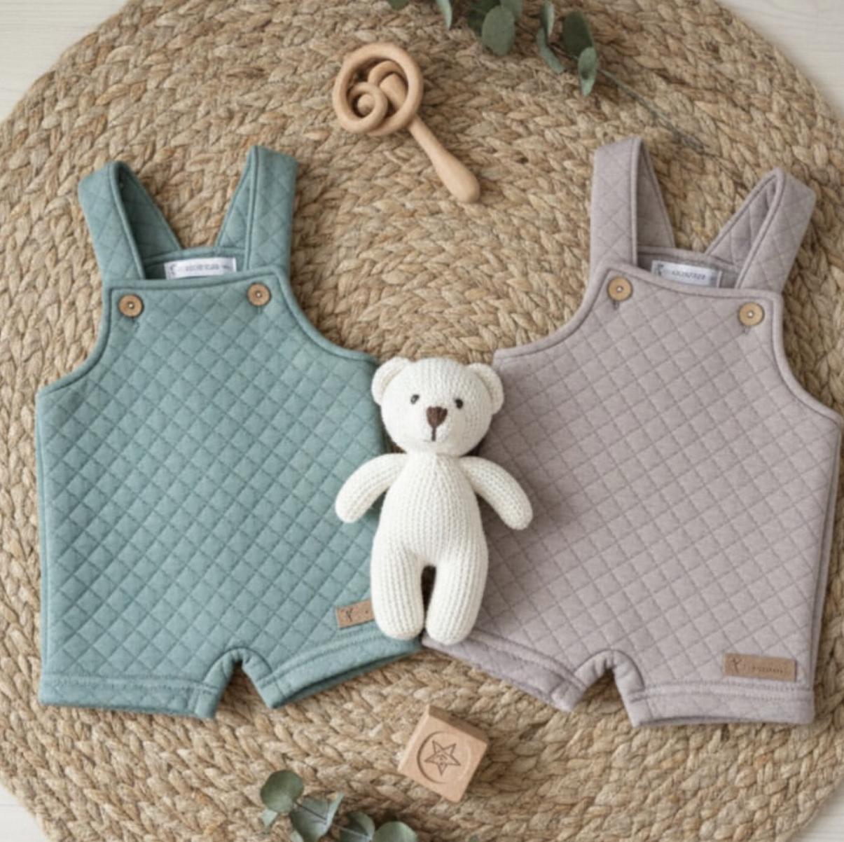 Peto corto acolchado