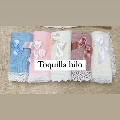 Toquilla de hilo colores con puntilla 