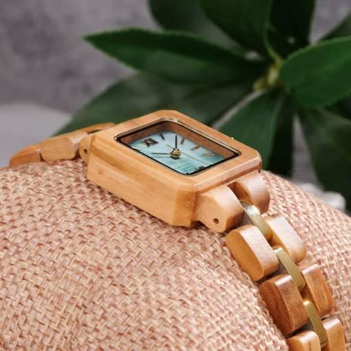 reloj en madera para mujer estilo casual [3]