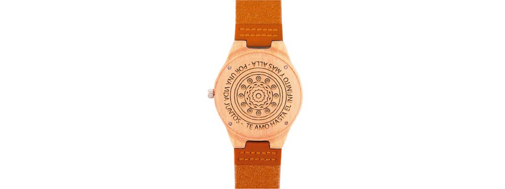 reloj en madera personalizado