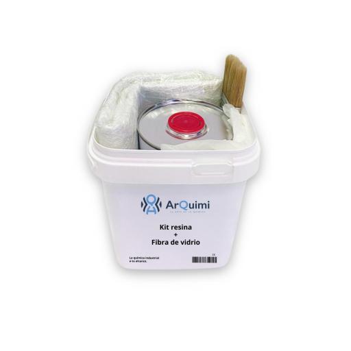 Kit de fibra de vidrio y resina de poliéster [1]