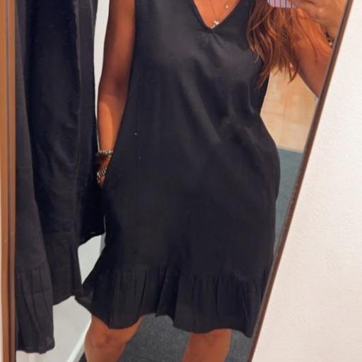 Vestido Negro volante Compañía Fantástica.  [3]