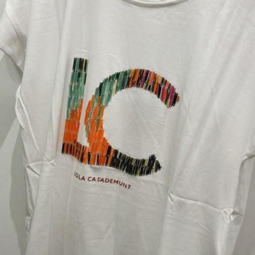 Camiseta sisa logo multicolor  Casademunt.  [3]