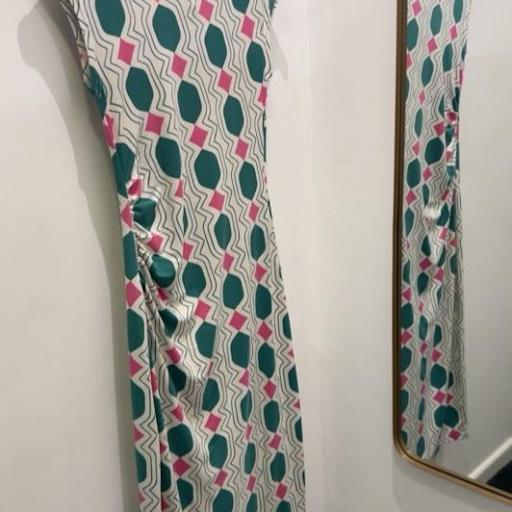 Vestido geométrico Compañía Fantástica.  [2]