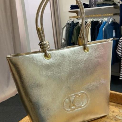 Bolso Shooper Gold Lola Casademunt. [0]