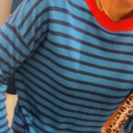 Jersey raya azul Compañia Fantastica.  