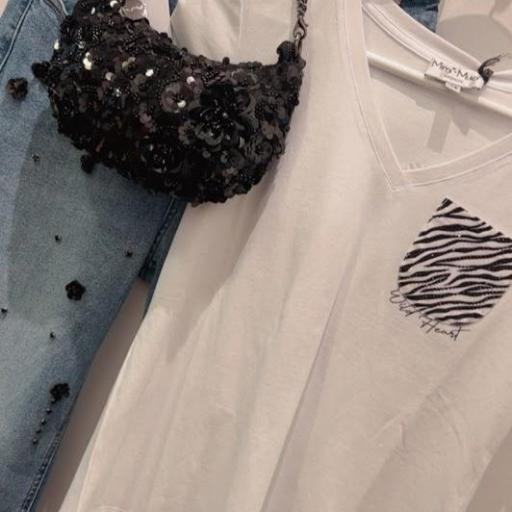 Bolso Negro mini Flower Mimimua. [1]