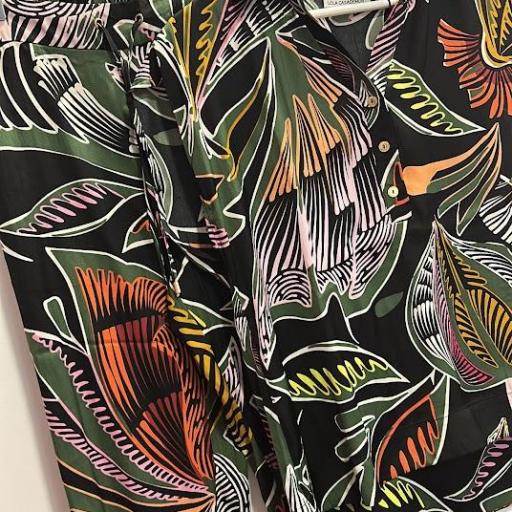 Blusa estampada  Lola Casademunt.  [3]