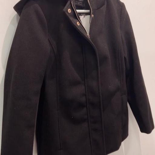 Abrigo Enny Negro Tiffosi. [2]