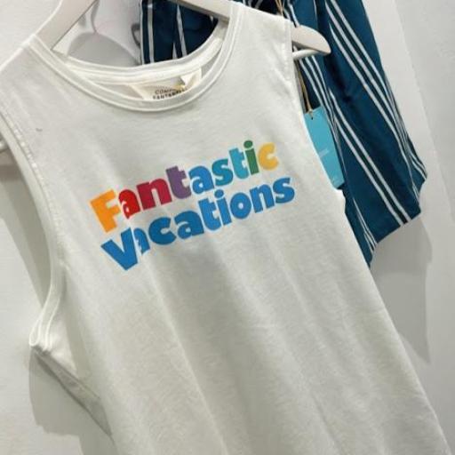 Camiseta Fantastic Vacacions Compañia Fantastica. [2]