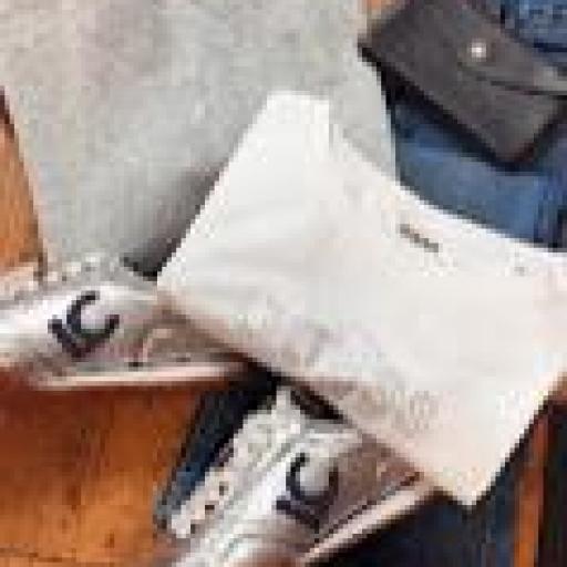 Sudadera Basic Gris Guess. [2]