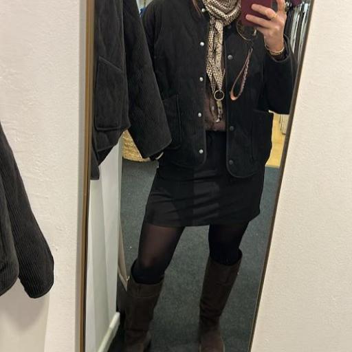 Falda negra Zuca Tiffosi. [3]